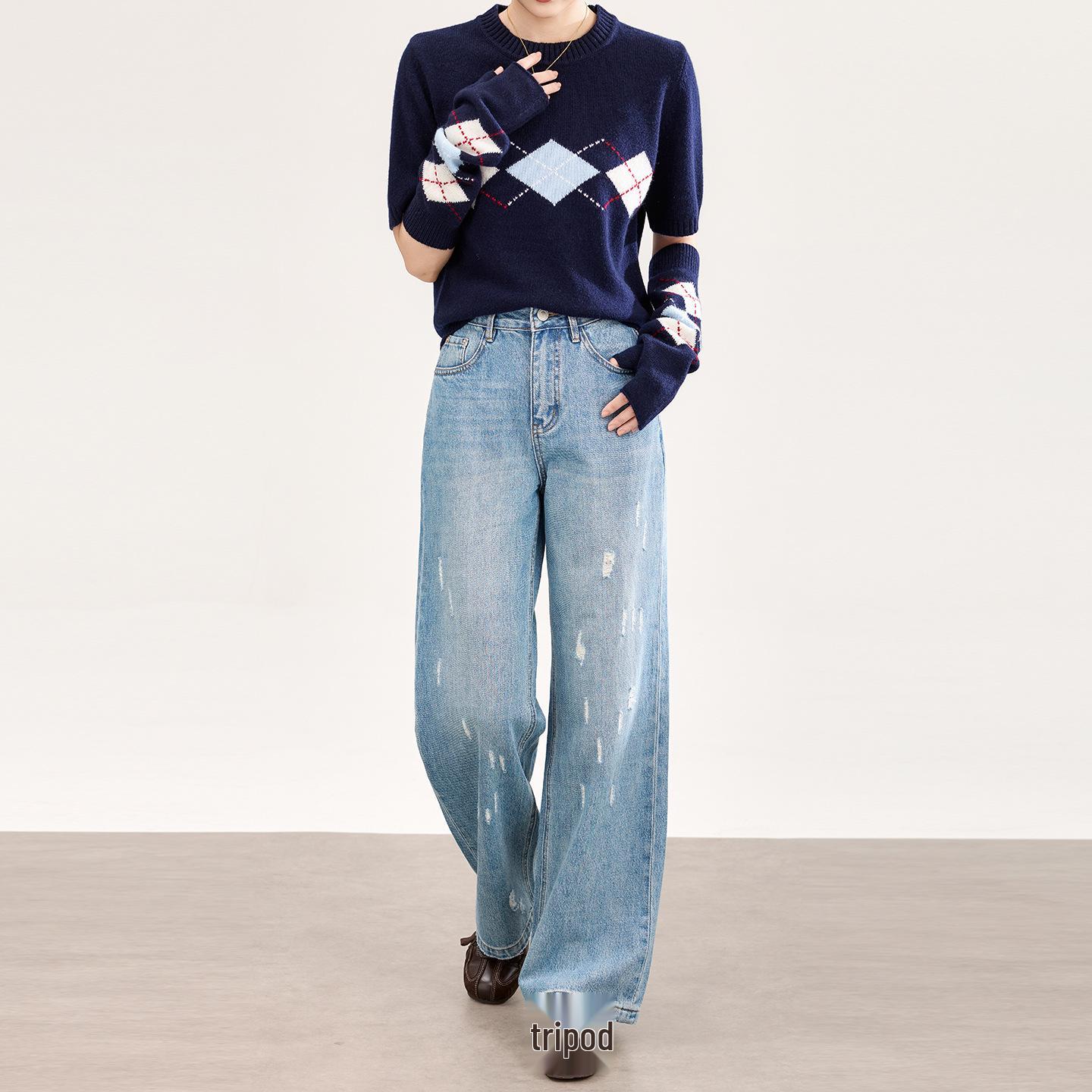 Women s Distressed Butterfly Embroidered Wide-Leg Denim Jeans 30