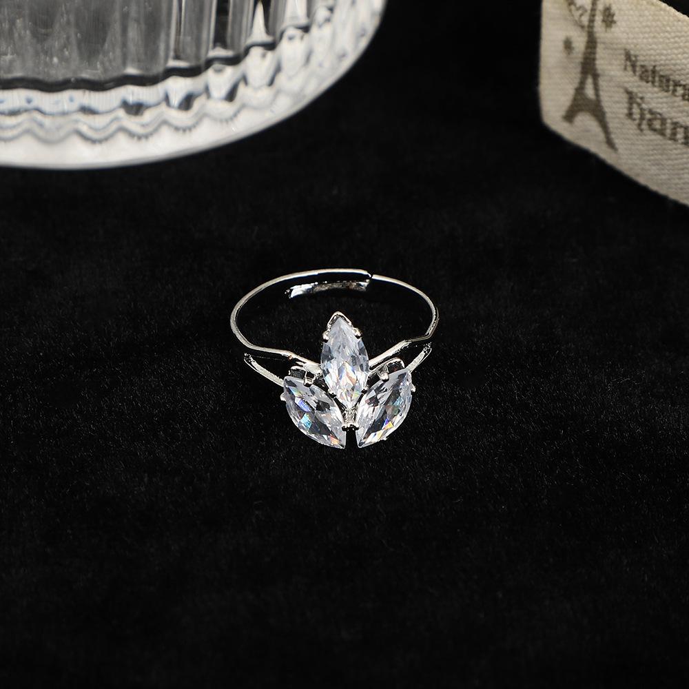 Premium Princess Full Diamond Leaf Necklace Earrings Set Court Zircon Set Chain Dress Accessories