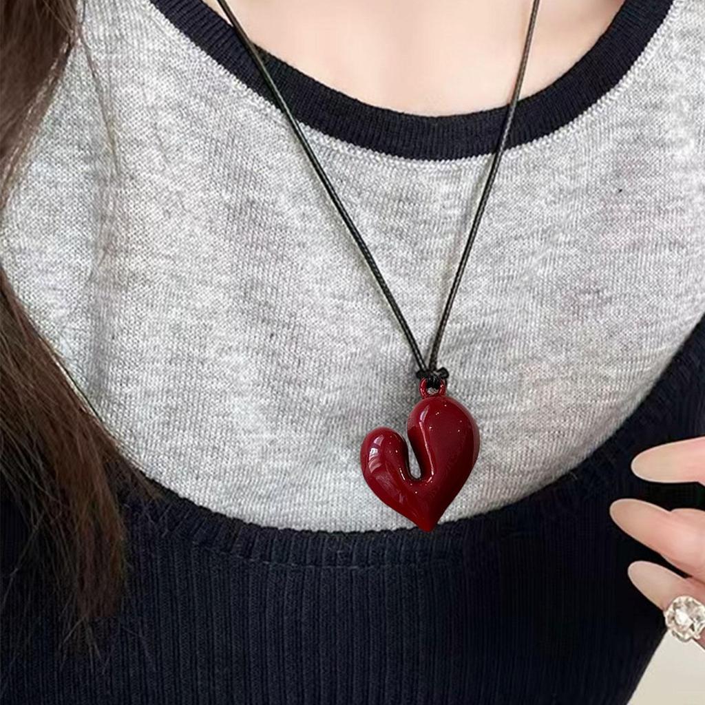 Sweater Chain Heart Fashion Irregular Metal Pendant Long Sweater Chain  Minimalist Black Leather Rope Love Pendant Necklaces