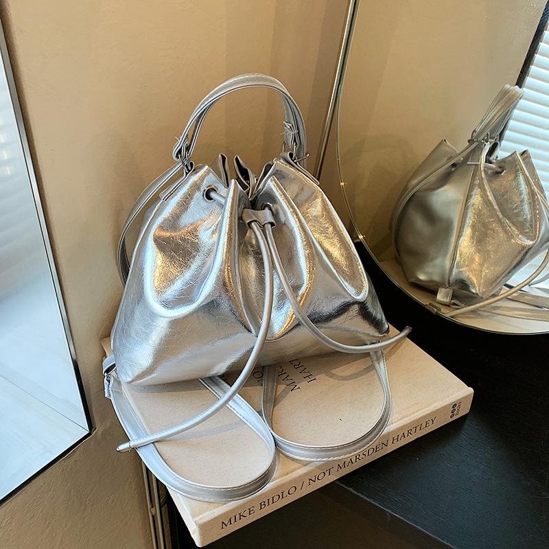 

Повседневный простой женский рюкзак весна-лето новый большой емкости темпераментная сумка через плечо модная нишевая сумка для покупок