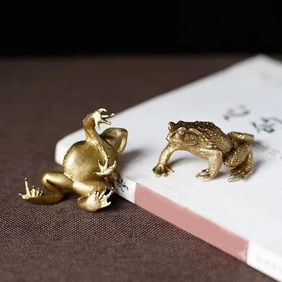 Figurine de crapaud en laiton, Animal porte-bonheur, grenouille, modèle de Statue, Sculpture, jouet de bureau, décoration Feng Shui, ornement, cadeau de Festival