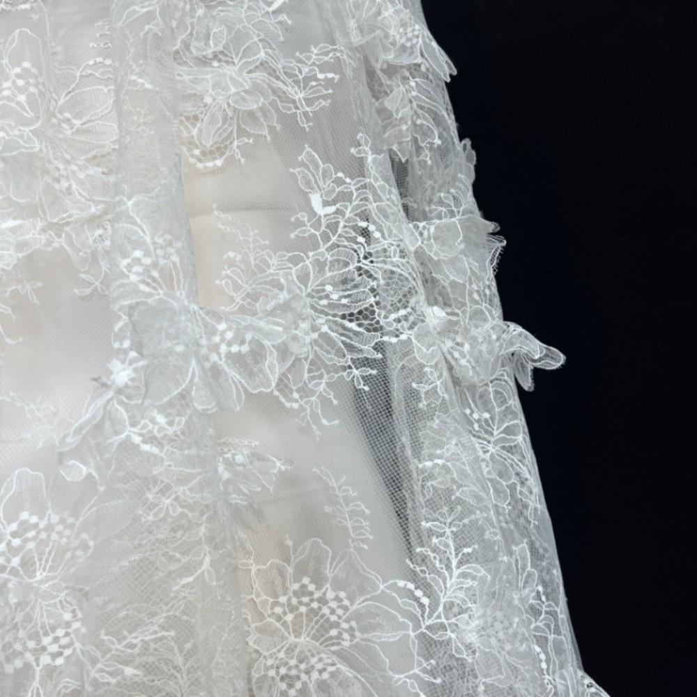 Polyester Material Eyelash Lace Fabric Floral Pattern Decorative Sewing Edging  Bridal Veils Design