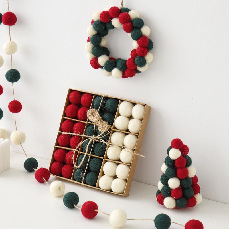 36pc/set Christmas Felt Wool Hanging Decoration Balls Charms Christmas Balls Christmas Tree Small Hangings Christmas Decoration