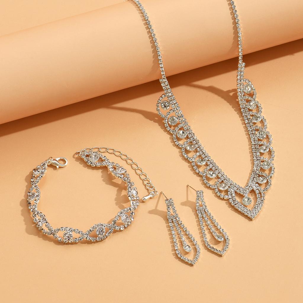 4 Pieces of Women's Claw Chain Hollow Earrings Necklace Bracelet Jewelry Set Wedding Banquet Party Holiday Gifts