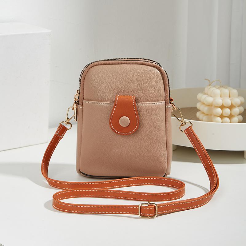 Retro New Women's Bag Versatile Contrasting Colors Vertical Small Square Bag Trendy Mobile Phone Underarm Bag Single Shoulder Messenger Bag