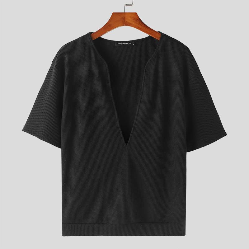 Модные облегающие топы новые мужские футболки с V-образным вырезом и текстурой повседневная уличная одежда мужская однотонная рубашка с короткими рукавами S-5XL 2024 S чёрный 2445₽