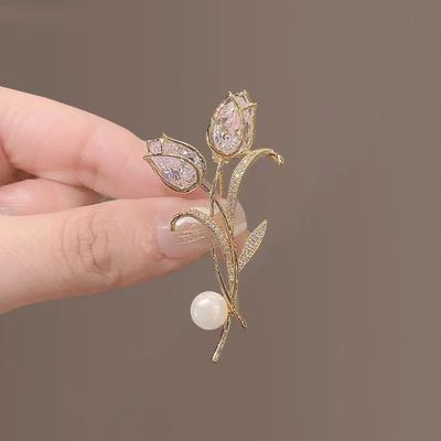 Spille alla Moda Zircone Fiore di Tulipano Perla per Donne Dolci Cristallo Floreale Spille da Bavero Abiti da Banchetto Festa Gioielli Corsage Regalo