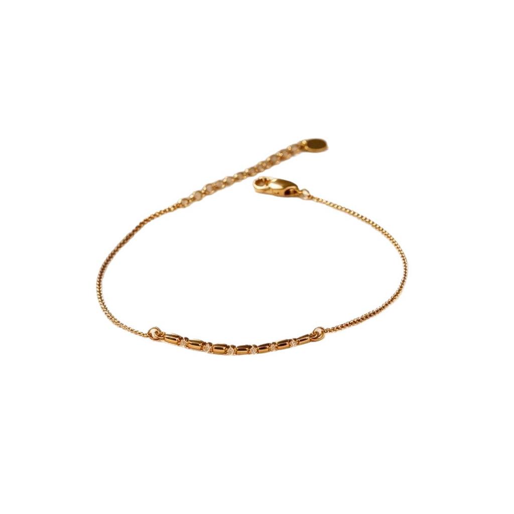 Seven-Grain Rice Bracelet: Luxurious Diamond-Inlaid Jewelry for Wealth and Luck.
