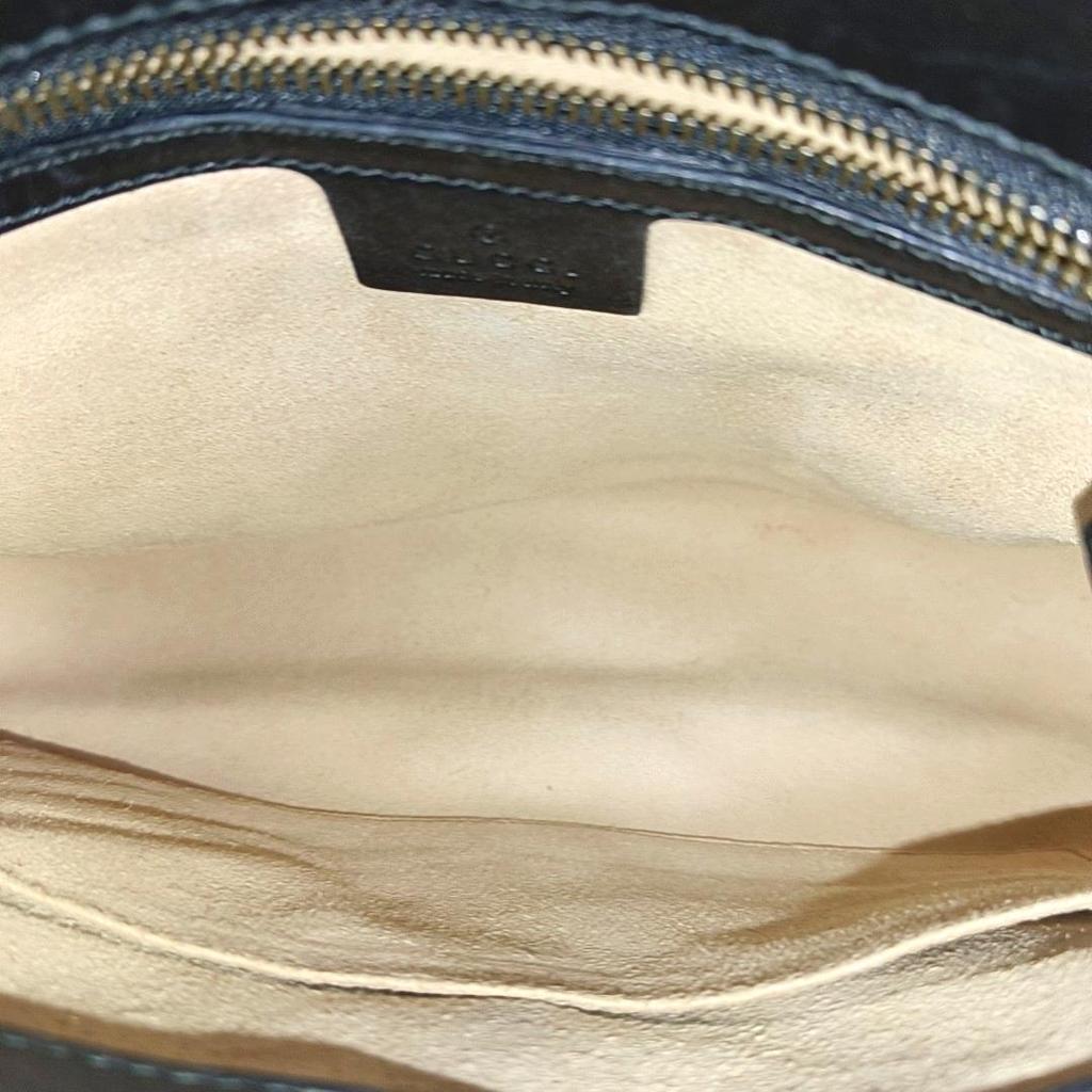 [Pre-Owned] GG Marmont Vintage Logo Chain Quilted Leather Crossbody Bag - Very Good #U0STXJ