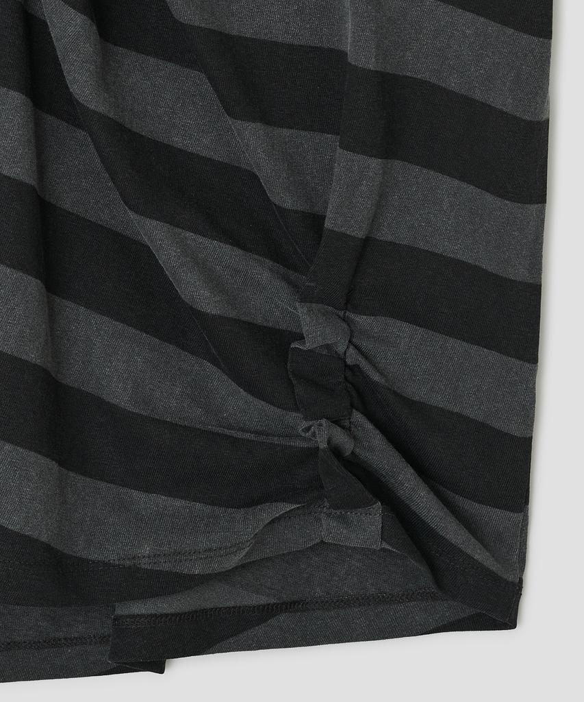 Taibseobiseu Asymmetric Off Shoulder Stripe Top [Charcoal]