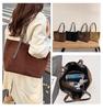 Korean-Style Trendy Mylar Women's Tote: Large Capacity, Versatile Commuter Shoulder Bag for Autumn/Winter