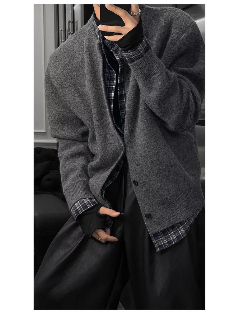 Men's Japanese Retro Knit Cardigan: Autumn/Winter Casual, Versatile, Loose-Fit Fashion