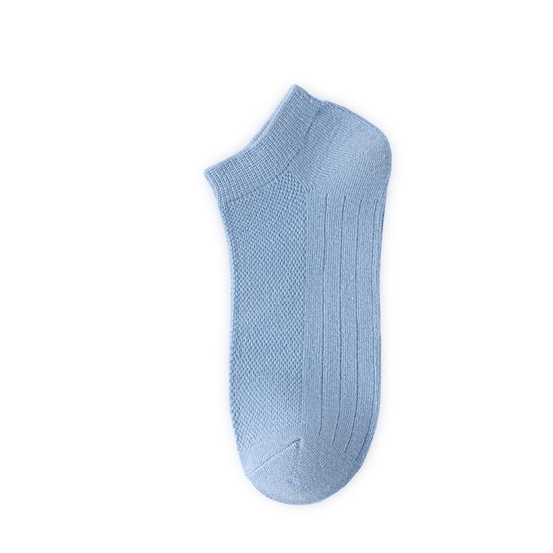 Men's Casual Cotton Ankle Socks: All-Season, Solid Colors, Sweat-Absorbent, Breathable, Non-Slip, Invisible.