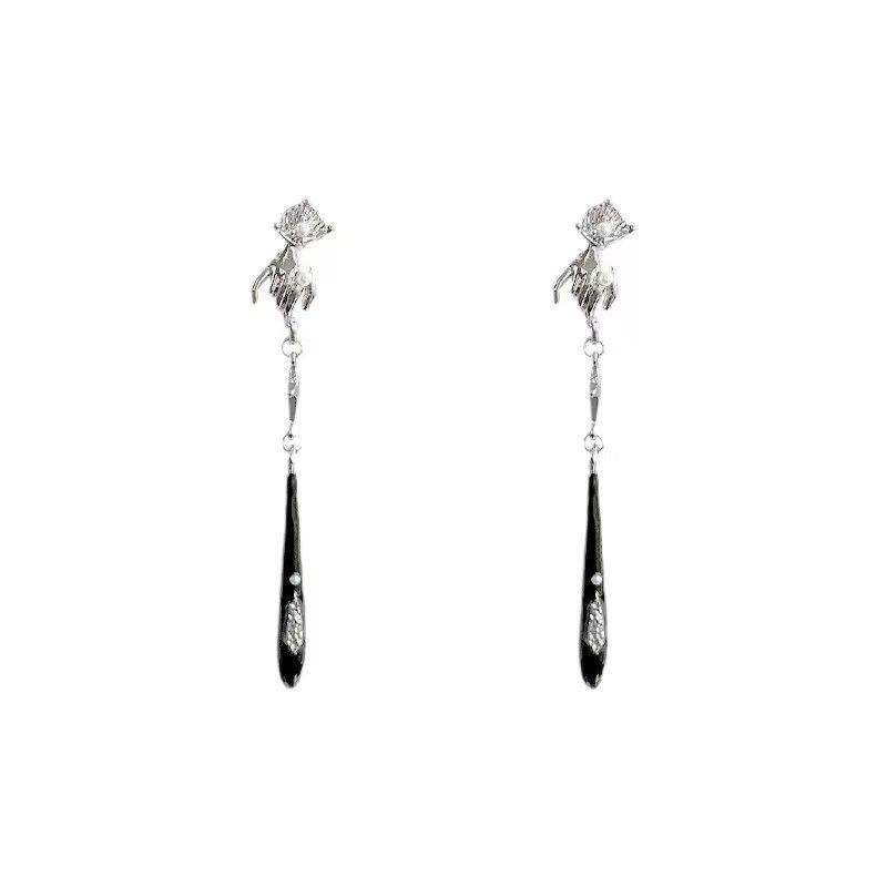 Yunzhiyu Yu Shuxin Unique Chinese-Style Tassel Earrings - Cool, Niche Design for Women