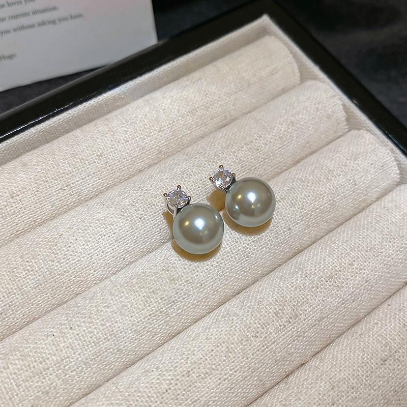 Zircon pearl simple earrings simple versatile retro Internet celebrity earrings fashion design earrings