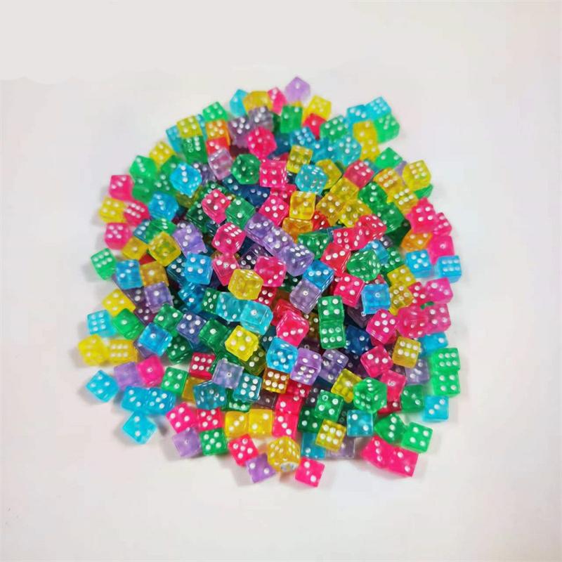 100 Stücke 5*5*5mm Mini D6 Acryl Gaming Rechtwinklig Punkt Würfel Standard Sechsseitige Würfel für Brettspiel zubehör