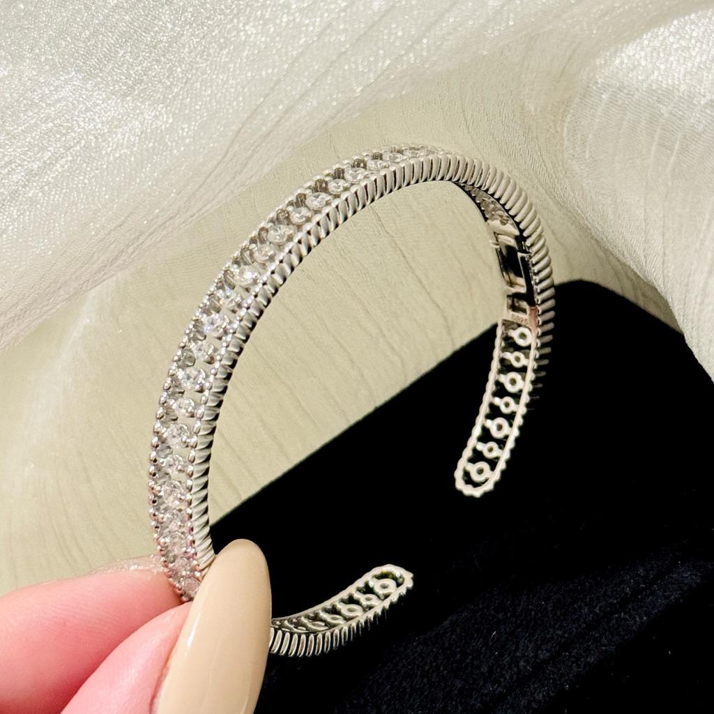 Nouveau Bracelet Vintage 100% Argent Sterling 925 Pavé Zirconia AAA Bordure Perles Creusées Bracelet Pour Femmes Bijoux Fins