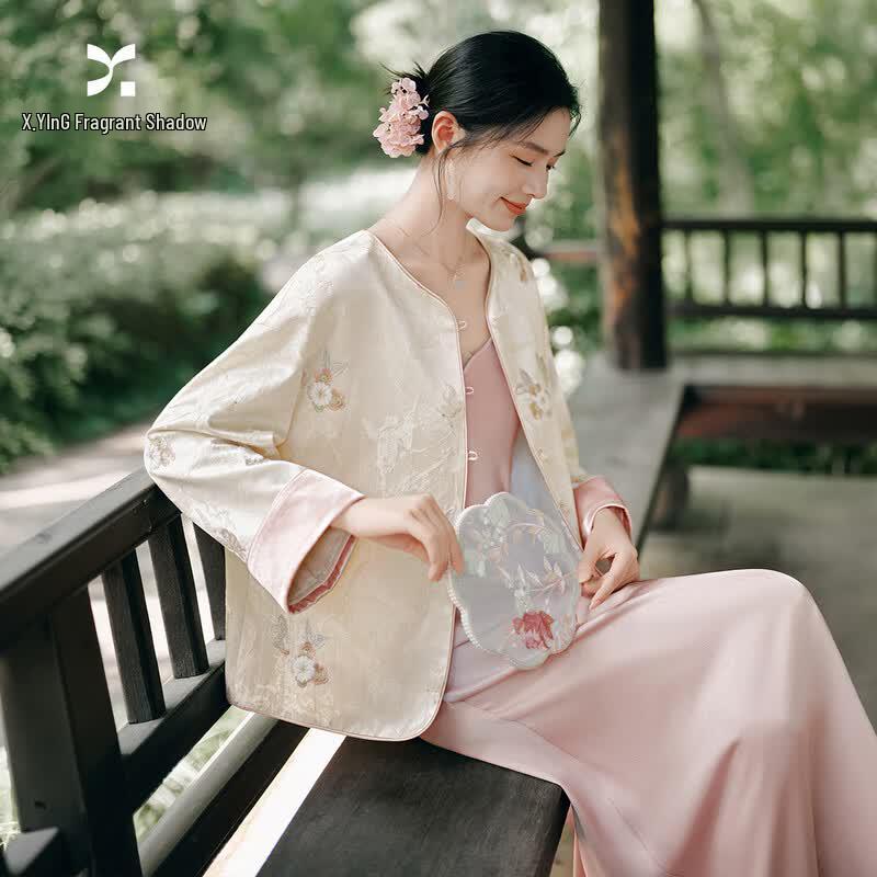 Women s Floral Embroidered Satin Cardigan S