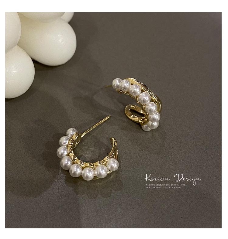 Korean Style Pearl Hoop Earrings: Silver Needle Studs for Women - Luxurious Autumn/Winter Bridal Jewelry with High-End Appeal.
