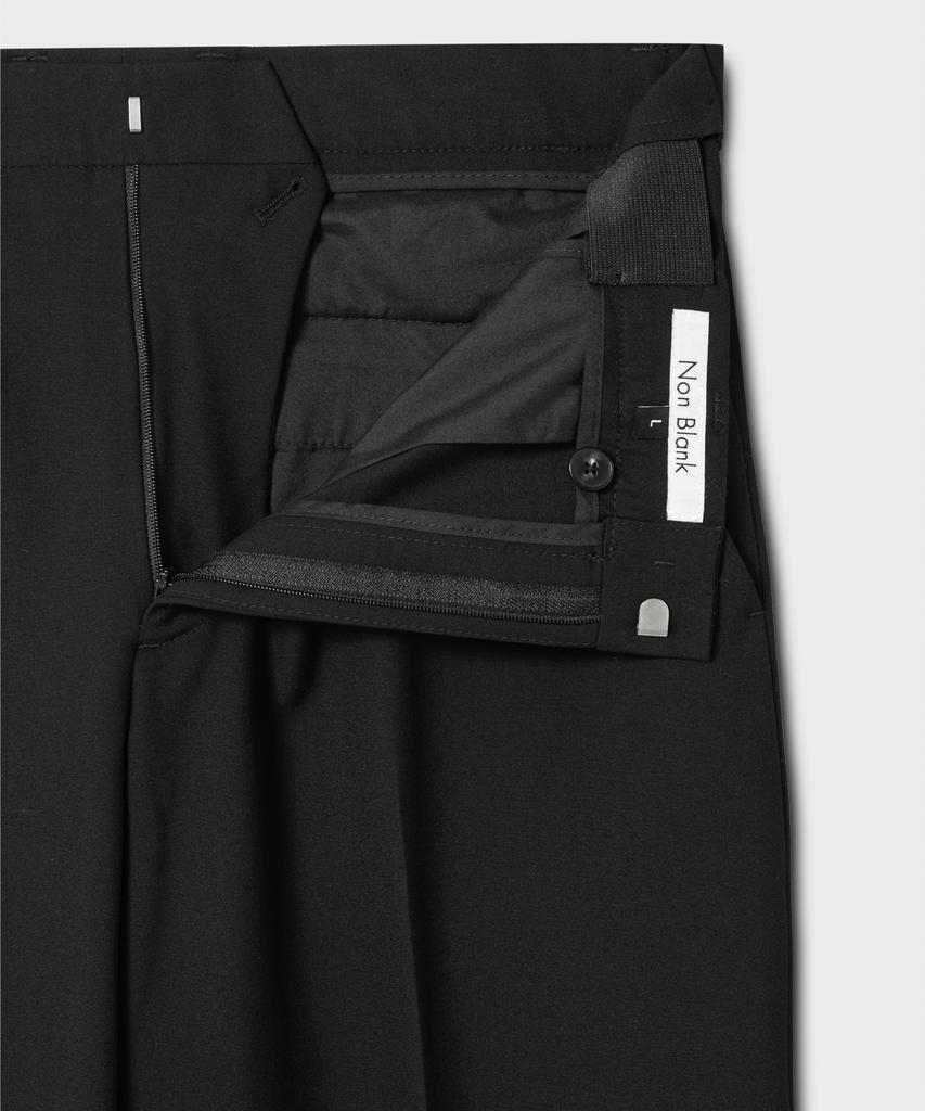 NONBLANK W11 Semi-Wide Fit Slacks_Black