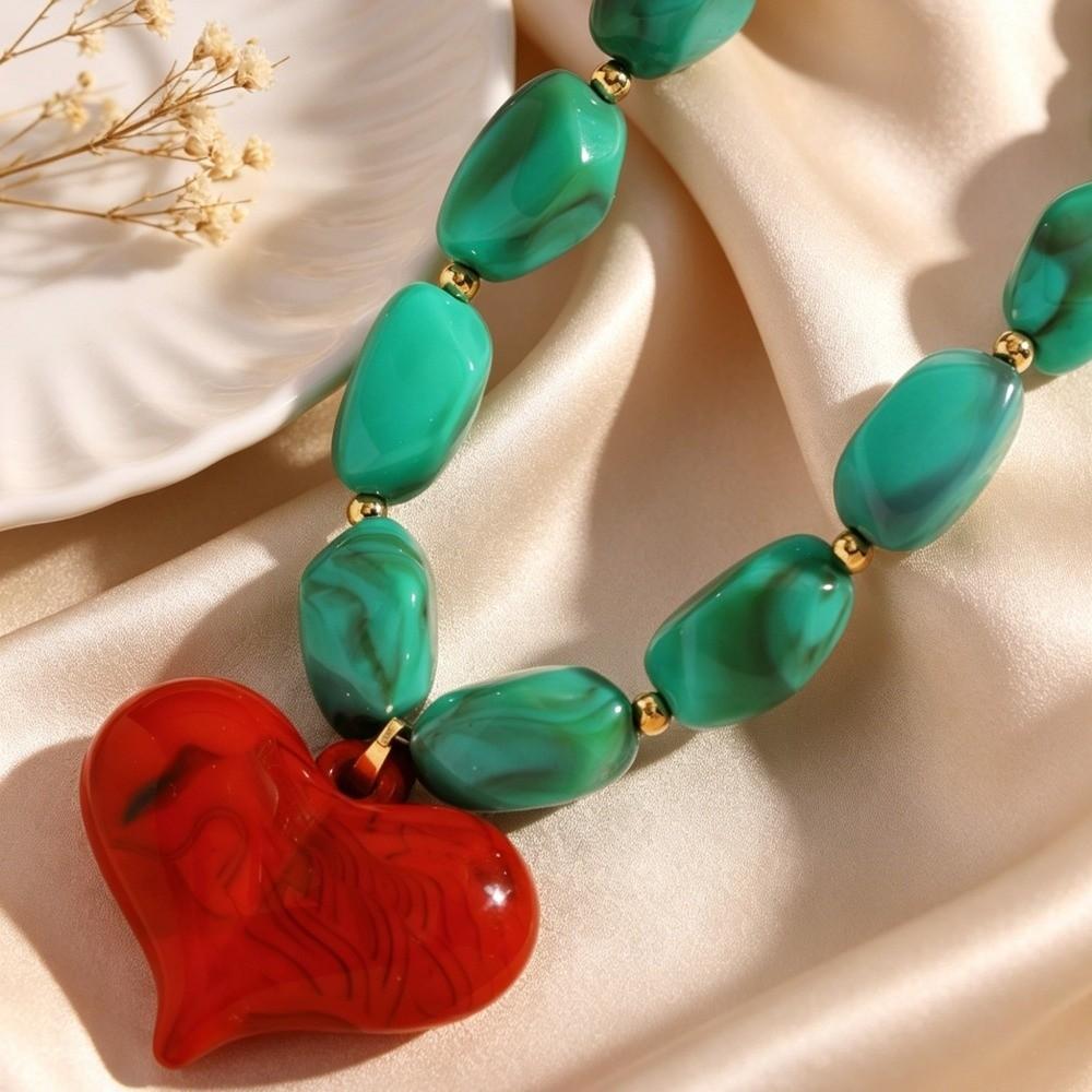 Multi-Color Bead Choker Resin Statement Jewelry Sweet Vintage Heart Pendant Necklace Vacation Wear