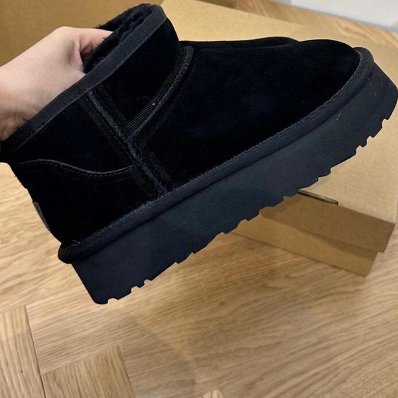 Bottes de Neige Femmes Cuir de Mouton Fourrure Bottes d'Hiver Mouton Plateforme Bottes de Neige Chaussures Bout Rond Chaussures Chaudes Féminines 2025