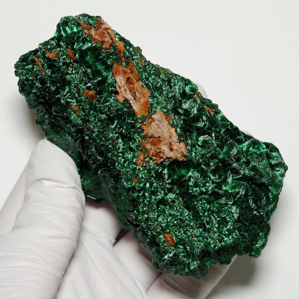 stone Natural Mineral Malachite Fibrous Crystals of a [N2 Natural] (Fibrous Malachite) / (6 "One Kind" Approx. 261g, 104x57x44mm)