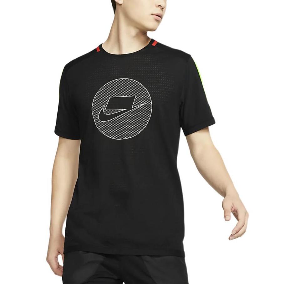Nike Maglione con Stampa Logo Girocollo T-Shirt Uomo Top Nero BV5599-010
