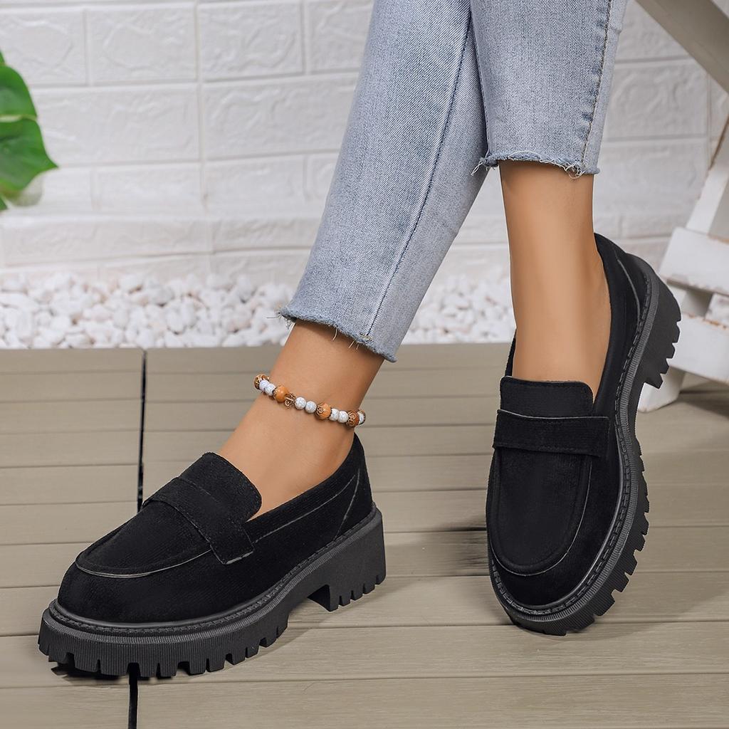 Giant Soft Retro Platform Women's New Small Leather Shoes Round Head Thick Heel Single Shoes Large Size Women's Shoes