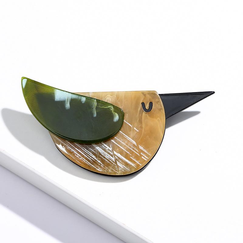 SKEDS Fashion Cute Bird Acrylic Brooches For Women Men Cartoon Vintage Badges Lapel Pins Unisex Clothes Coat Animal Brooch Pin