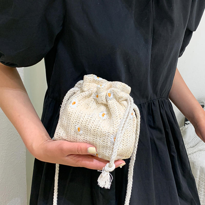 Women'S Summer Beach Shoulder Bags Straw Weave Bucket Bags Rattan Handbags Totes Casual Handbags Retro Mini Shoulder Bag