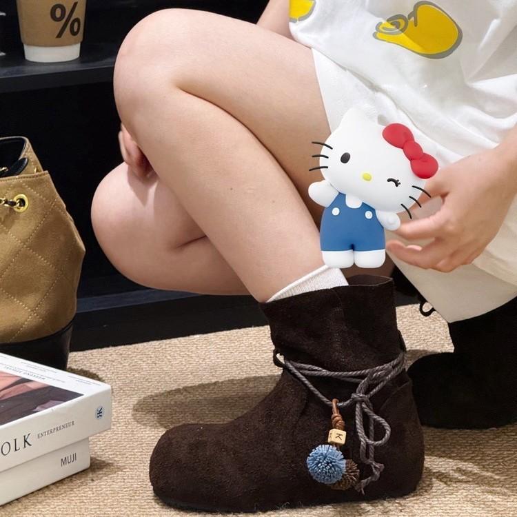 Increase the height of pendant fashion boots in autumn and winter 2025 new thick-soled retro velvet lazy feeling increase casual short boots women