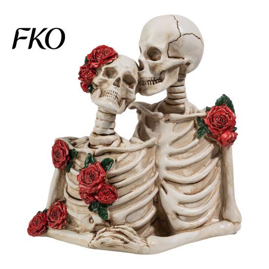 High-end Texture Decorations Dark Romantic Ornaments, Gothic Couple Resin Skull Model, Unique Halloween Decoration Artistic Delicate & Prop for Spooky