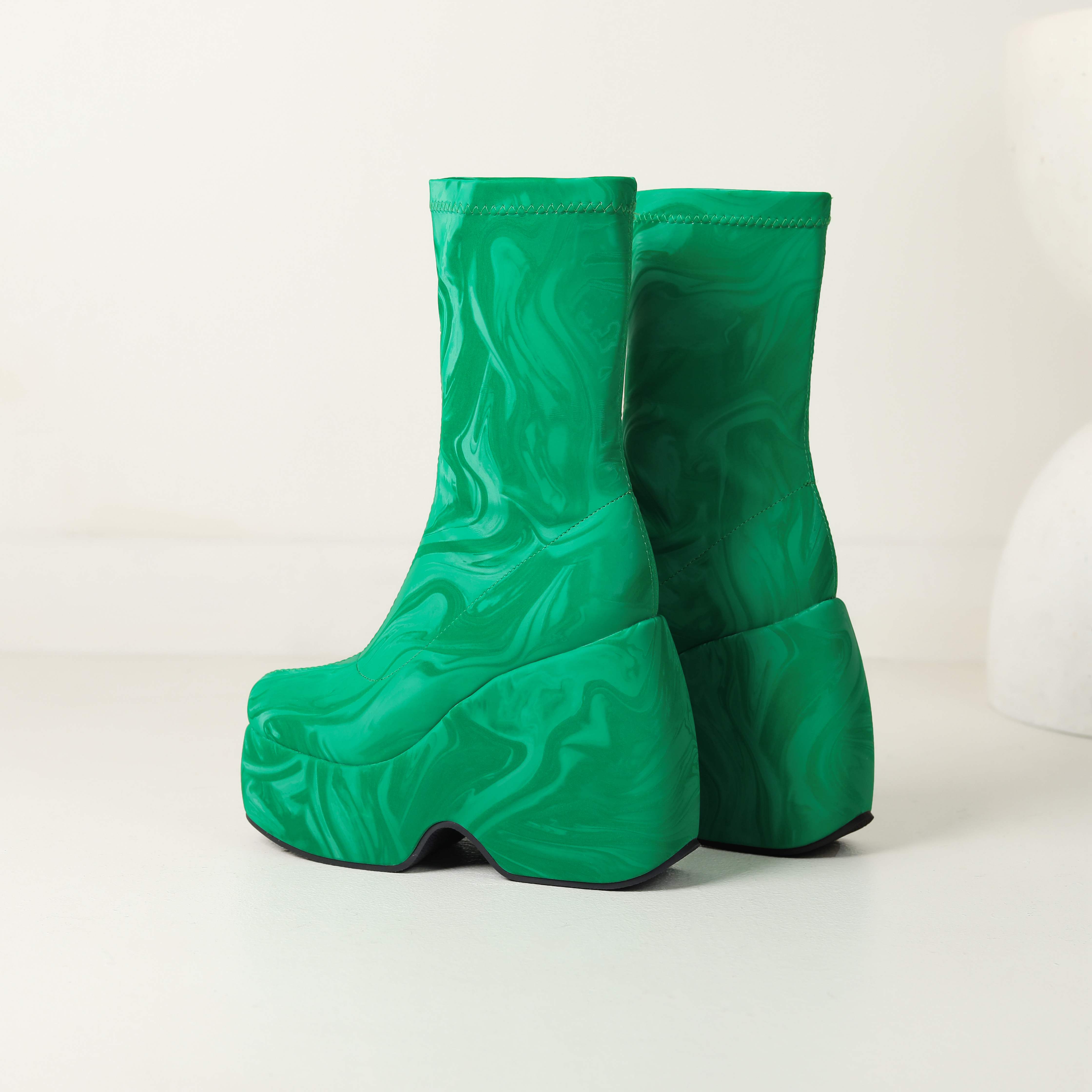 Осенне-зимняя обувь Lenkisen Flock на очень высоком каблуке с принтом на танкетке эластичные ботинки на платформе сохраняющие тепло модные ботинки до середины голени 38 зелёный 6160₽