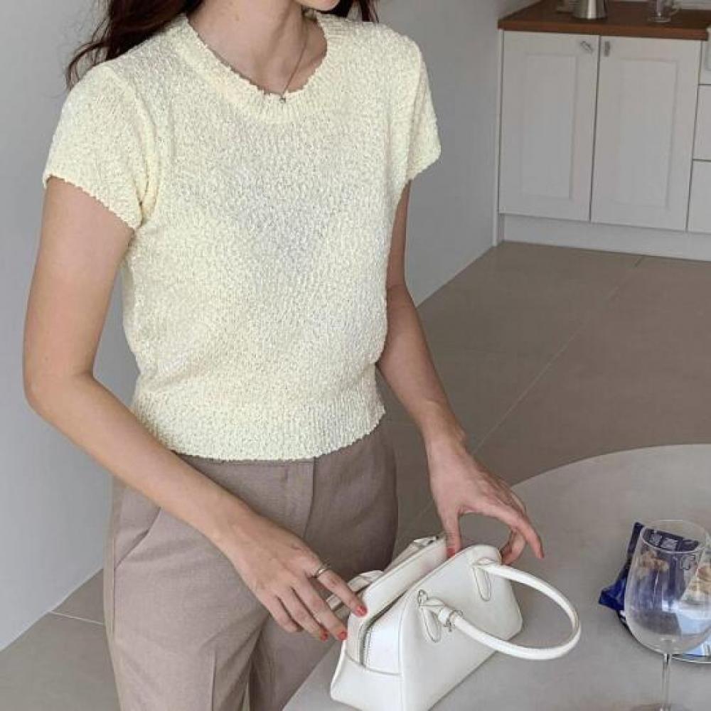 New ArrivalS Open Run Women S emboSSing PaTTern Crewneck T ShirT