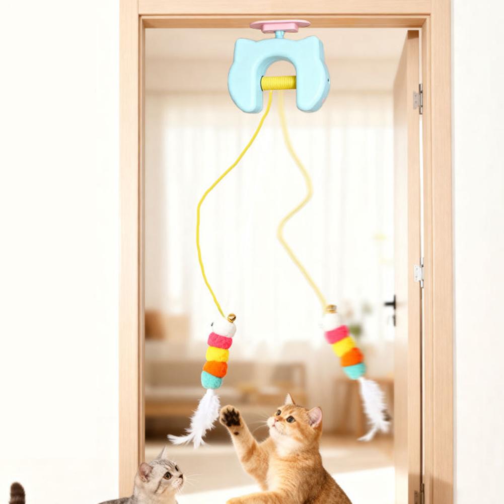 Neuartiges Elektrisches Katzenspielzeug USB Wiederaufladbar Interaktiv Hängend an der Tür Automatisches Schwingen Feder-Spielzeug Selbstunterhaltung Katzen-Necken-Spielzeug