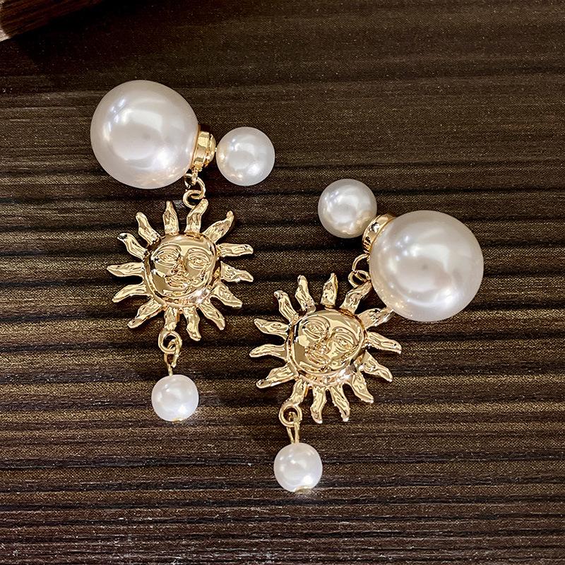 High-End Golden Sunflower Pearl Earrings: Women's Double-Sided Multi-Wear Studs with Small and Large Pearls