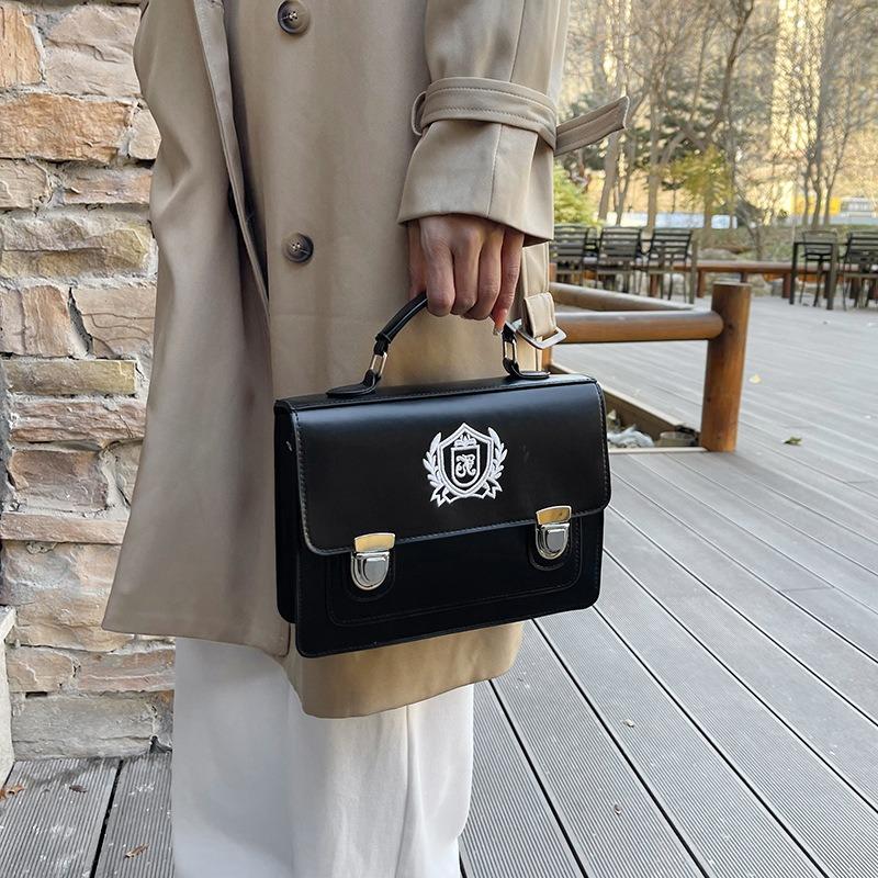 Vintage British College Style High Texture Backpack Popular New Shoulder Messenger Bag Commuter Backpack