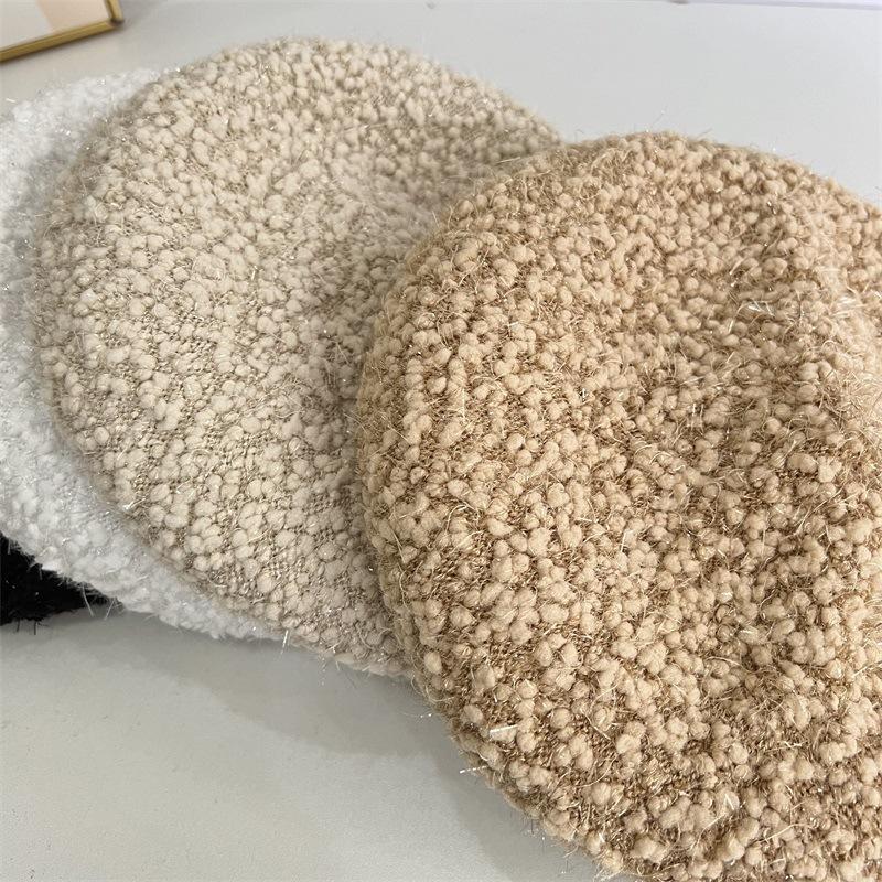 Trendy shiny peacock yarn beret female British retro bud hat versatile face small knitted painter hat