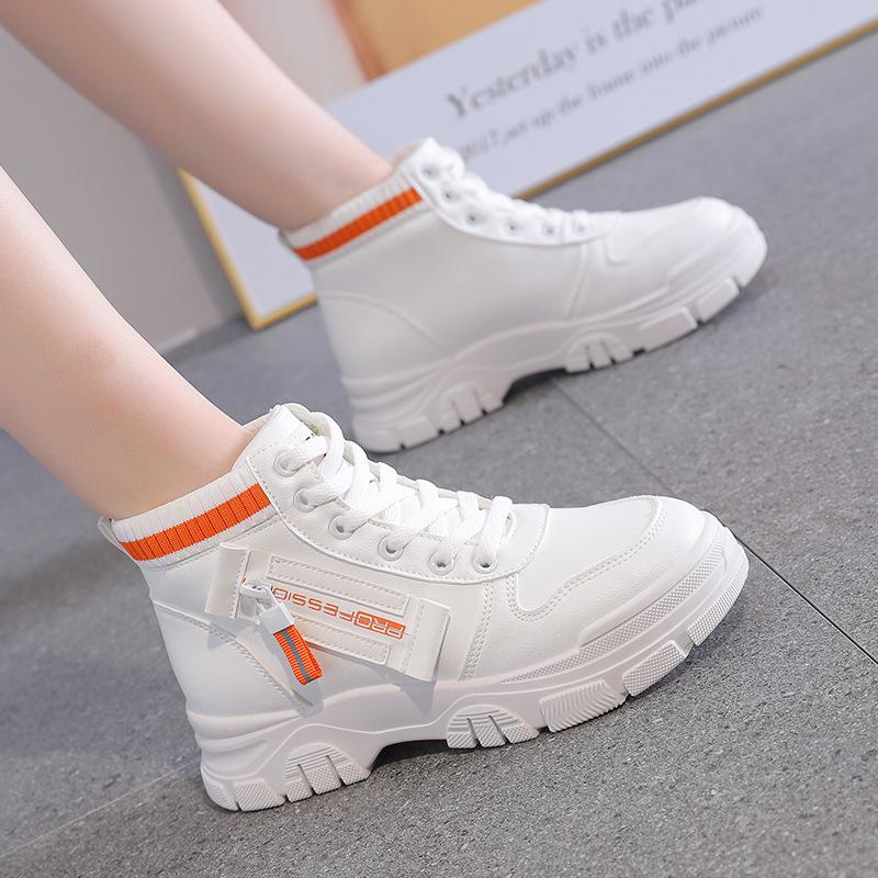 The New Cotton Shoes Are Priced Well, Martin Boots Are Warm, High-top Women's Shoes Are Small 2025, Showing the Height of the Feet, Fashionable Winter