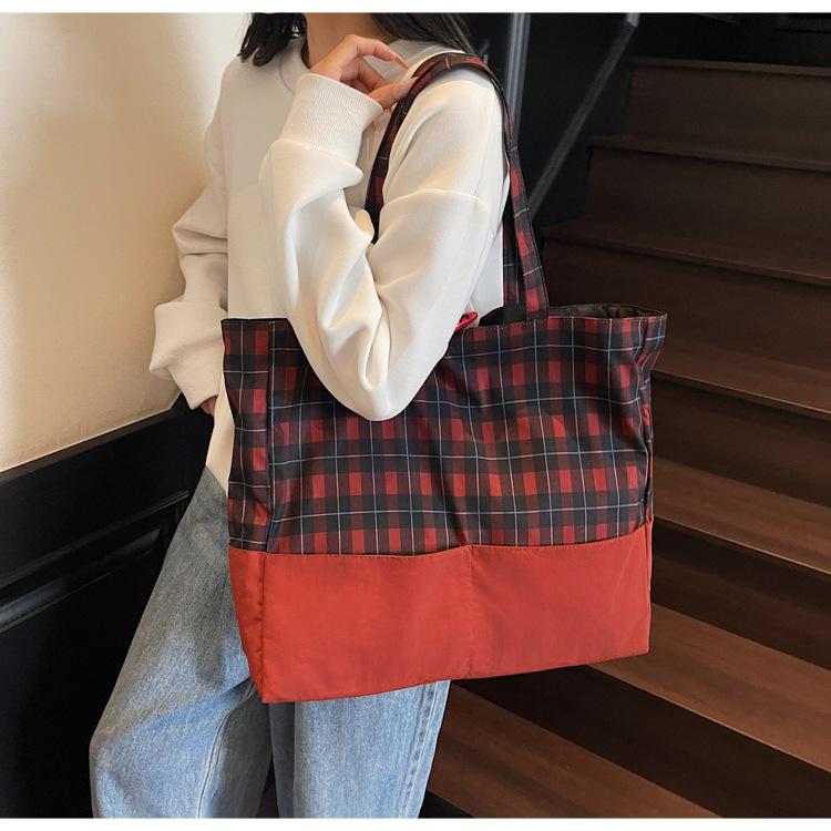 

Bag Women s Plaid Large-capacity Casual Canvas Korean College Students class Niche Shoulder 50x11x37 червоний