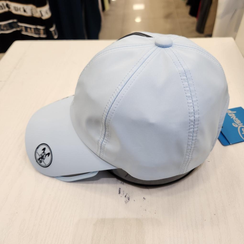 Men's functional ball cap with golf auxiliary window. Don't worry about the sun because the window is wide.