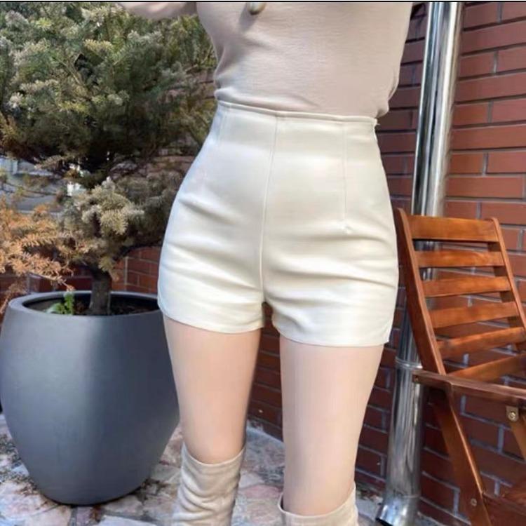 Women's Fall Winter Plus Size Black High Waisted Outer Wear Slimming Wide Leg PU Leather Shorts Base Pants Mini Shorts Versatile Slim Fit Hot Pants