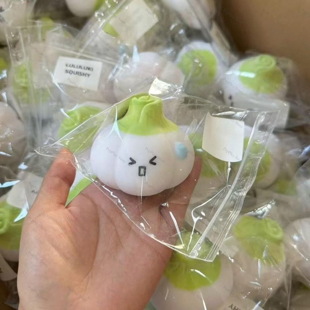 Handmade Crunchy Squishy Cute Garlic Stress Ball Squeeze Toy, Crispy Sound Squishy Fidget Ball, ASMR Sensory Stress Relief Toy