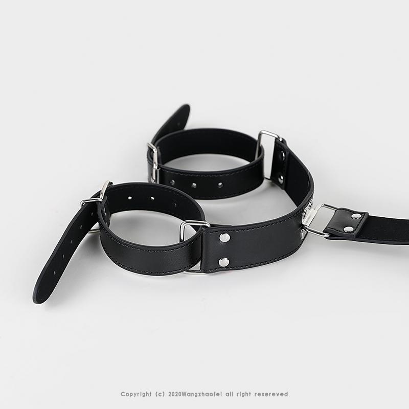 1 Set di Manette in Pelle per Bondage - Perfetto per BDSM & Giocattoli Sessuali per Coppie!