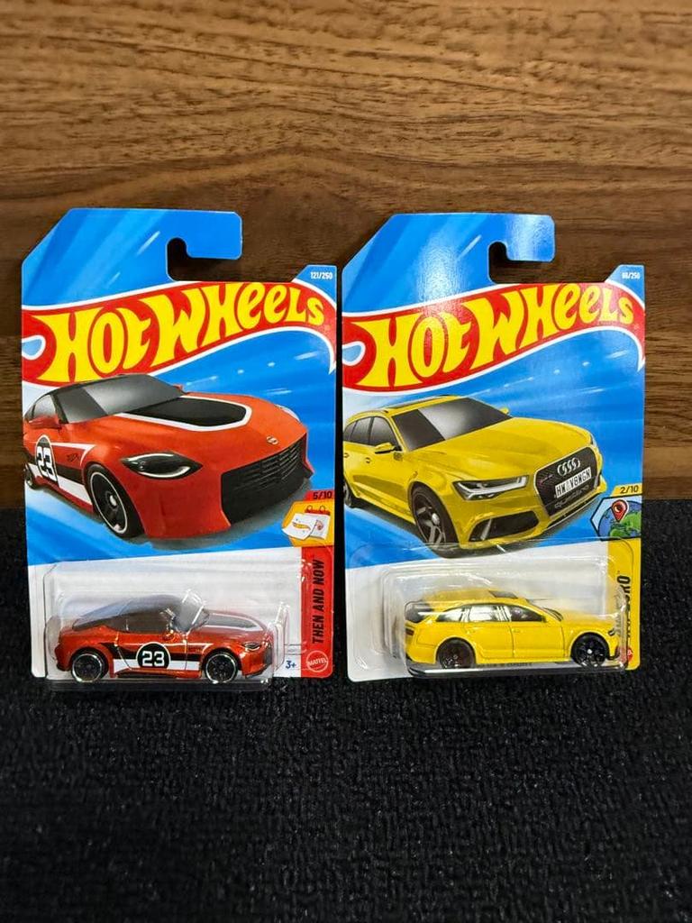Hot Wheels Mini Car Set of 8