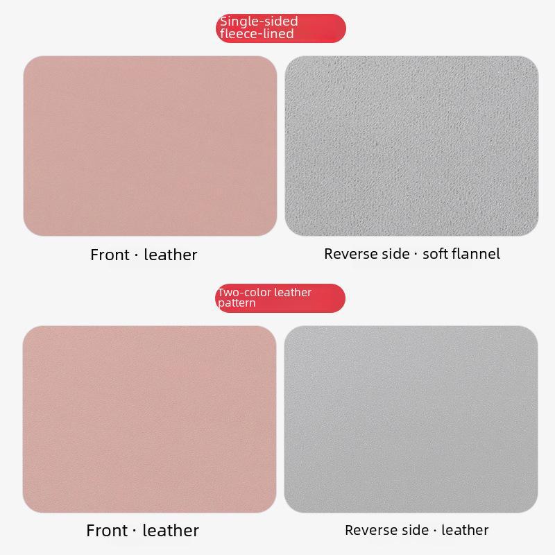 Vlastní velká kožená podložka na stůl pod myš a klávesnici s logem