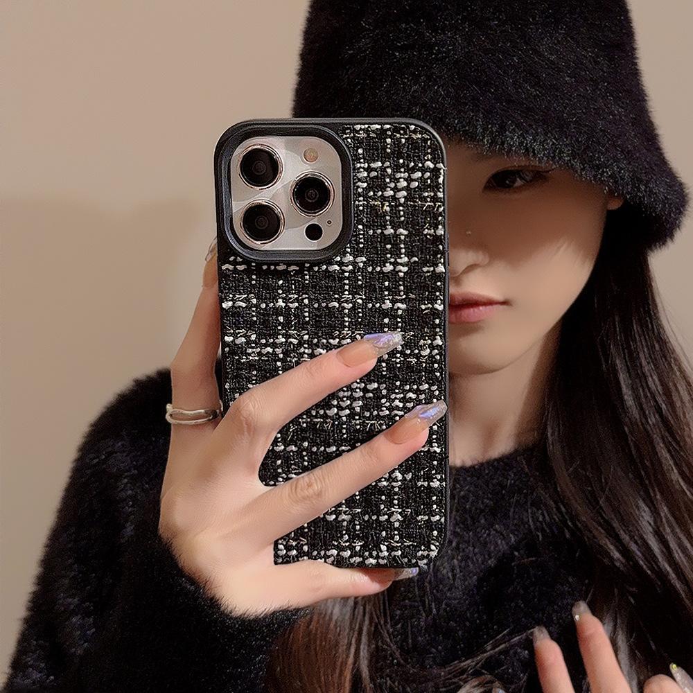 Small Fragrance Velvet Cloth Apple Phone Case 14promax Autumn and Winter 15 Suitable for IPhone 16 High End Style 11 Hard Sleeve 12