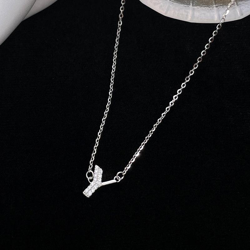 Banyan Tree S925 Silver Alphabet Necklace: Women's Summer Diamond Pendant with 26 English Letters Elegantly Designed.
