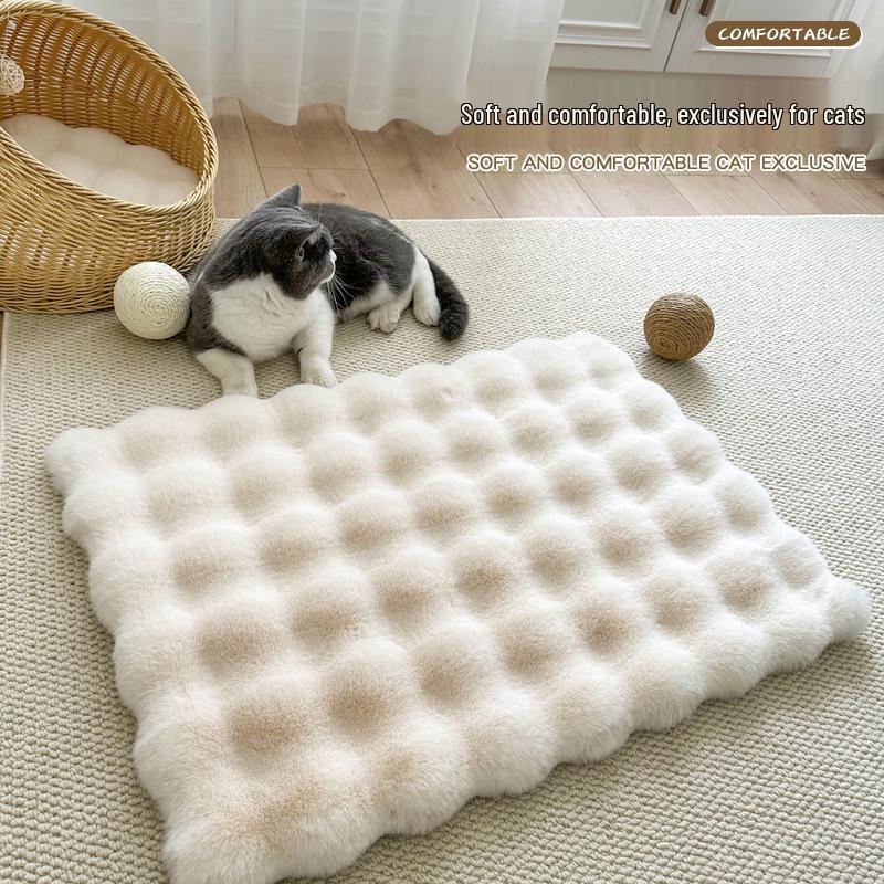 Plush Cat and Dog Bed – Universal Four Seasons Sleeping Pad & Blanket